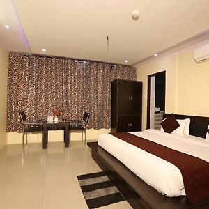 The Pg Guest House By A1Rooms